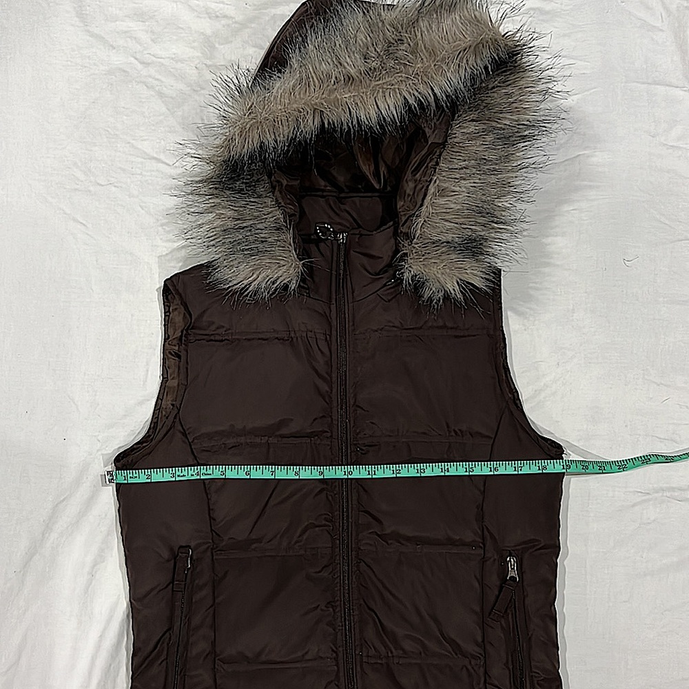 Brown Maurice’s puff vest - Picture 4 of 4